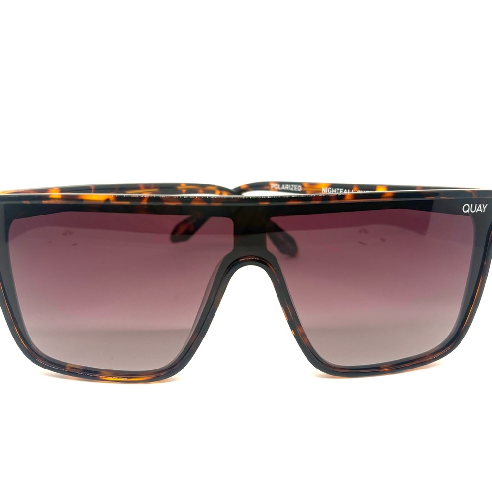 Quay Oversized Tortoiseshell Shield Sunglasses - Gradient Brown Lenses